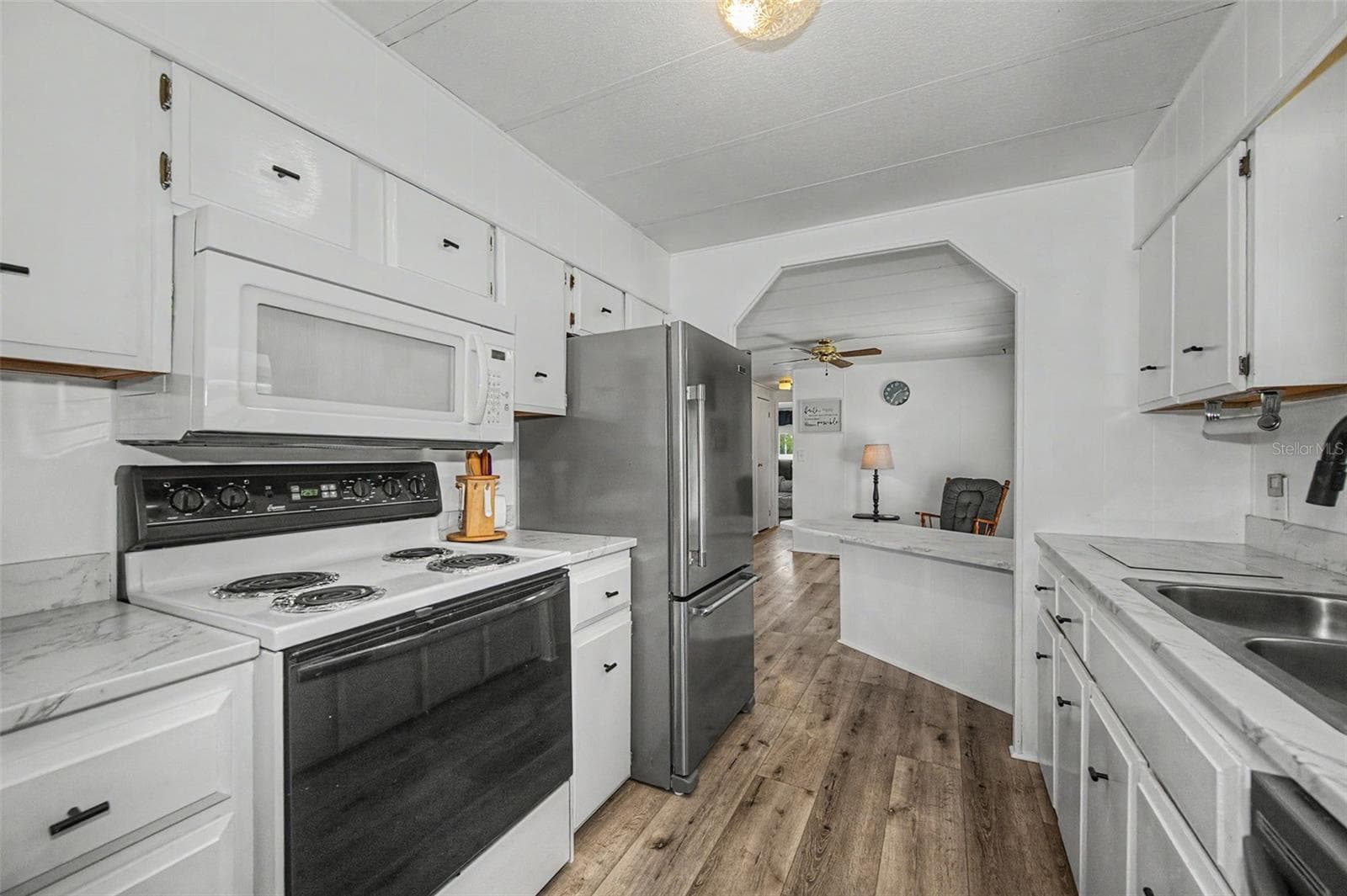Mobile Home at 39820 US HIGHWAY 19 N #160, TARPON SPRINGS, photo 26 of 96