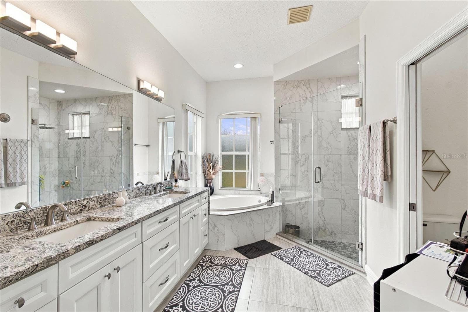 Single Family Residence at 1519 BRILLIANT CUT WAY, VALRICO, photo 33 of 73