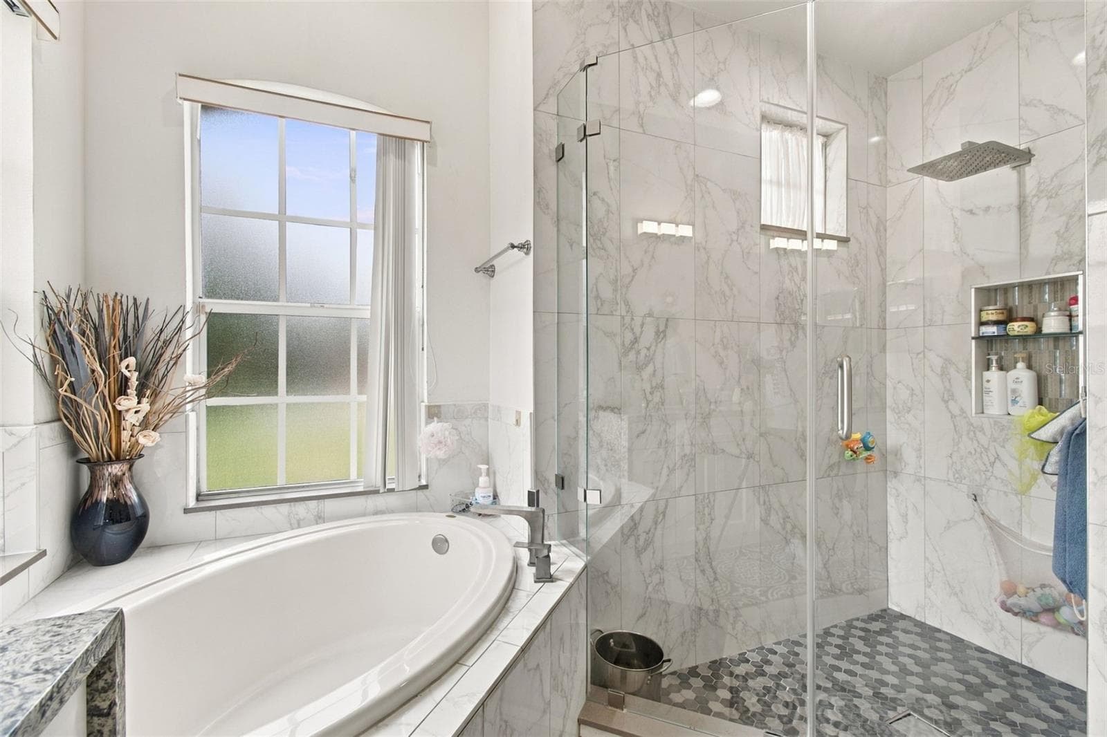 Single Family Residence at 1519 BRILLIANT CUT WAY, VALRICO, photo 35 of 73