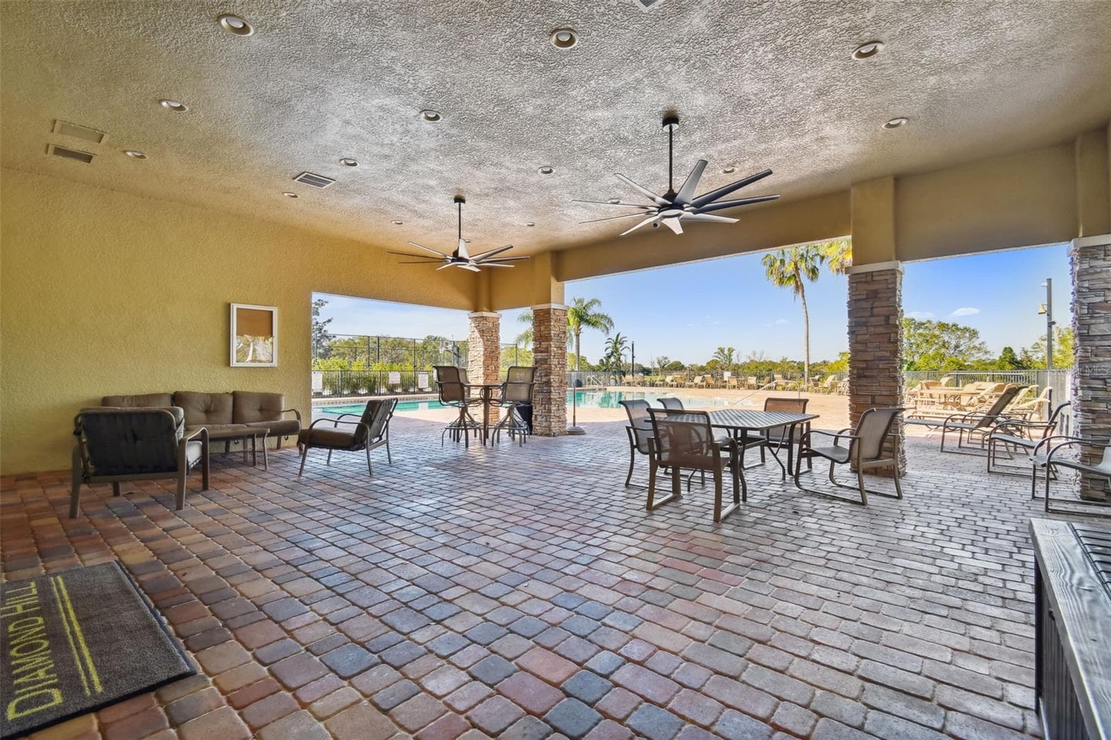 Single Family Residence at 1519 BRILLIANT CUT WAY, VALRICO, photo 68 of 73