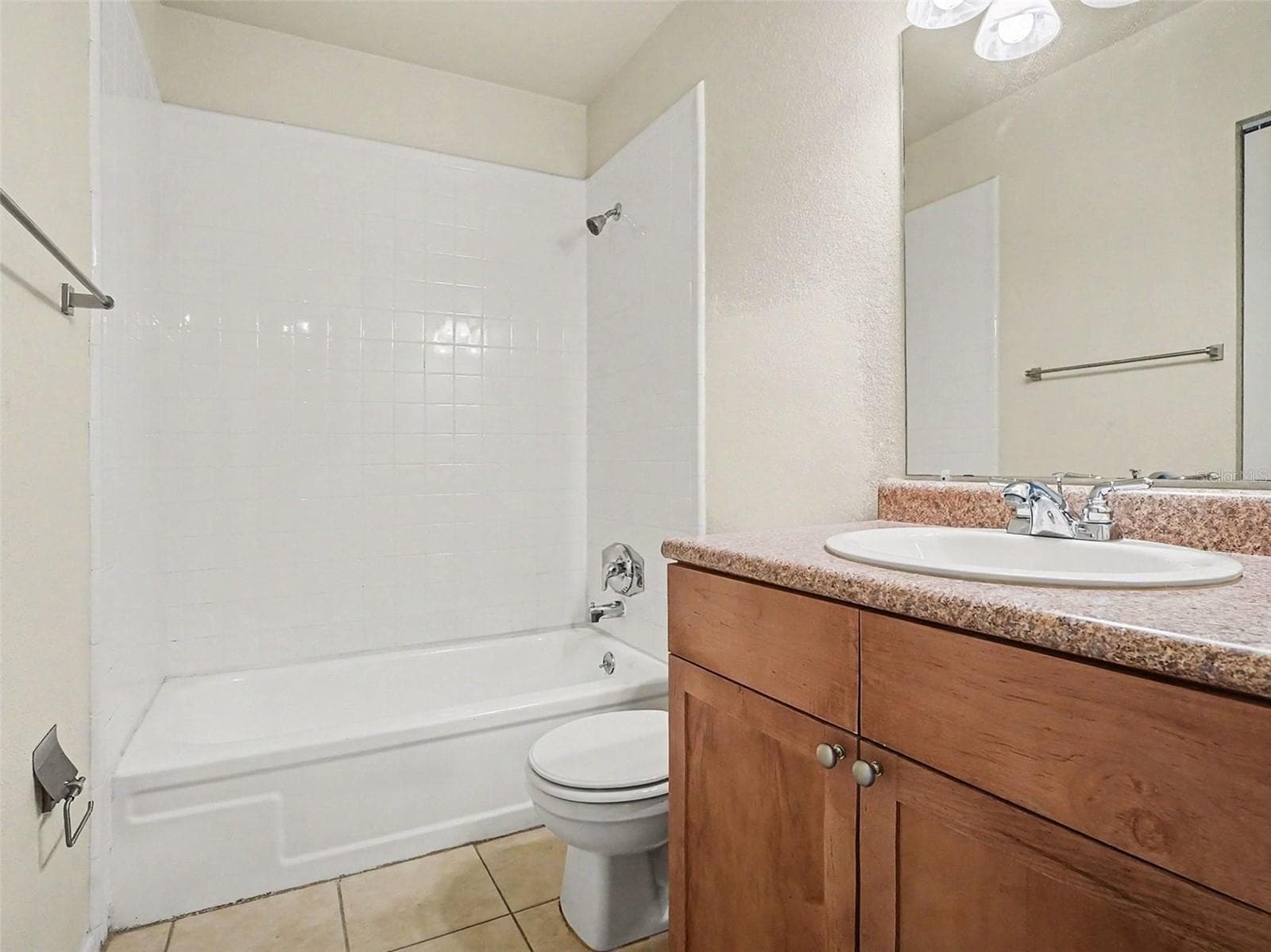 2nd Bath - 216 LEWFIELD CIR #216, WINTER PARK