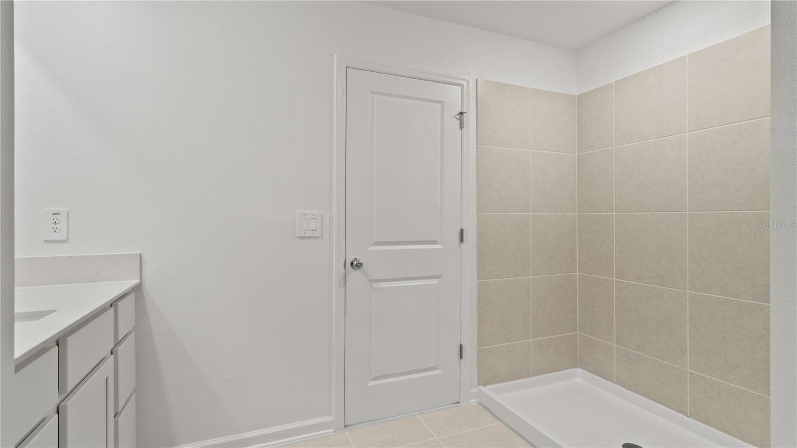Single Family Residence at 1600 WILLOW GARDEN LOOP, EUSTIS, photo 10 of 13