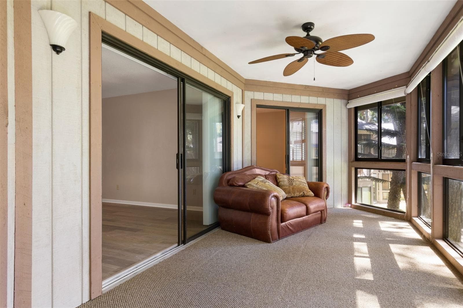 20 Mid Oaks Lanai Off Living & Primary - 20 MID OAKS CIR, PALM COAST