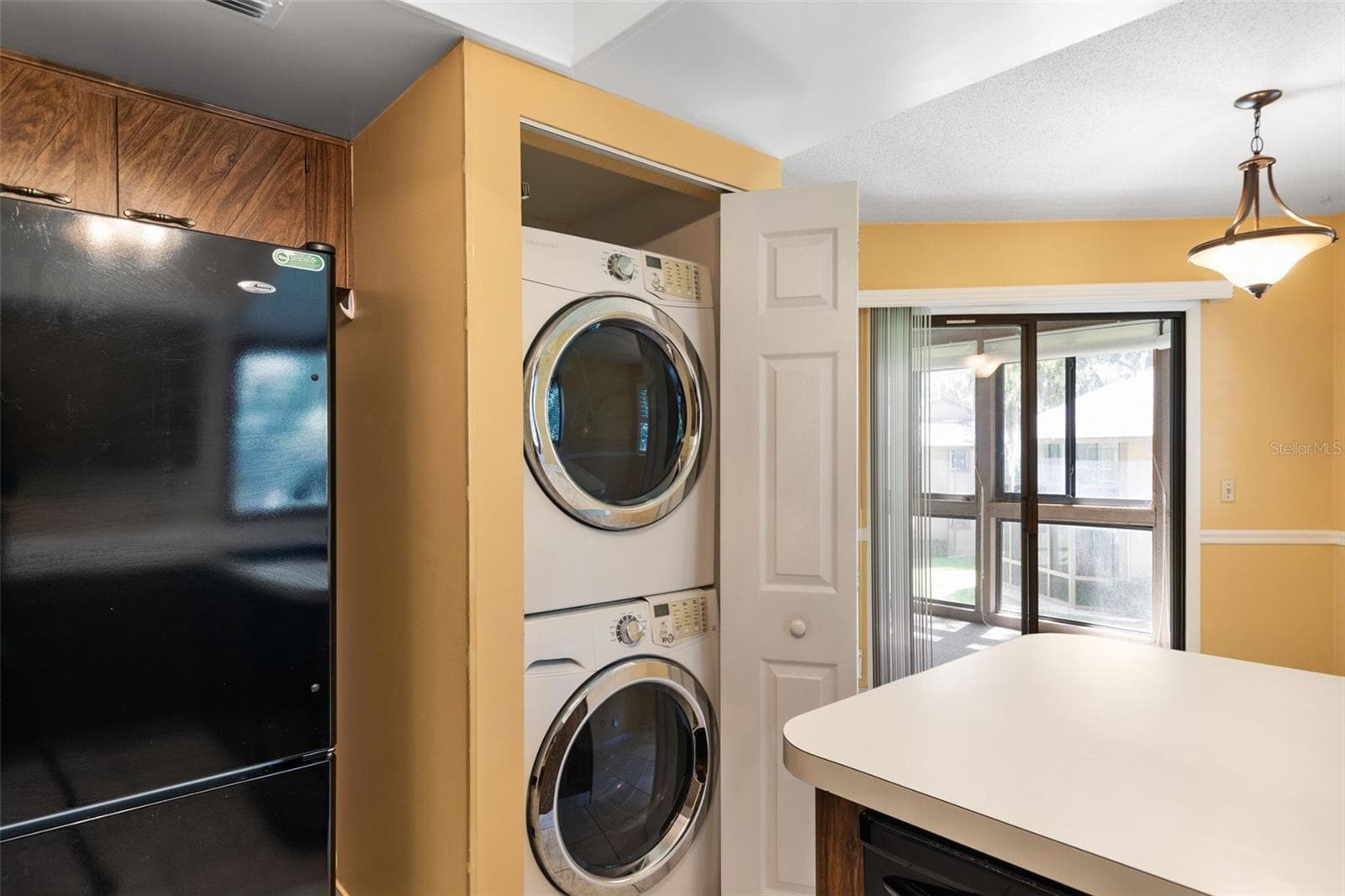 20 Mid Oaks Full Size Washer & Dryer - 20 MID OAKS CIR, PALM COAST
