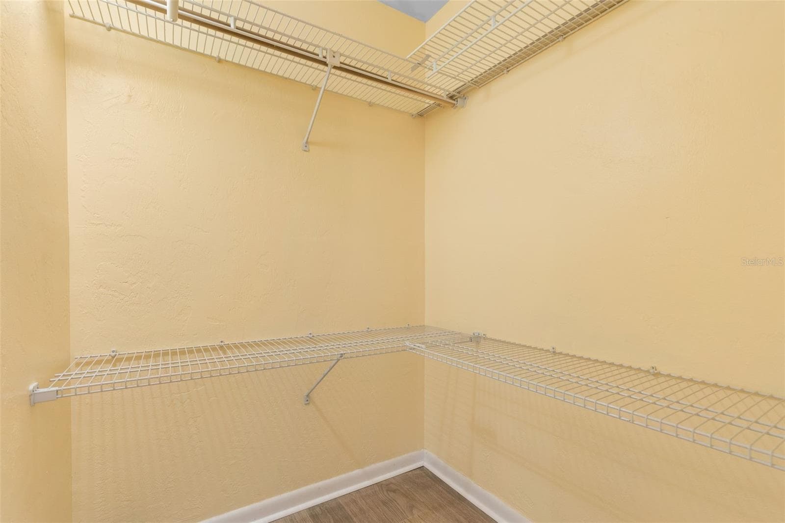 20 Mid Oaks Walk In Closet - 20 MID OAKS CIR, PALM COAST