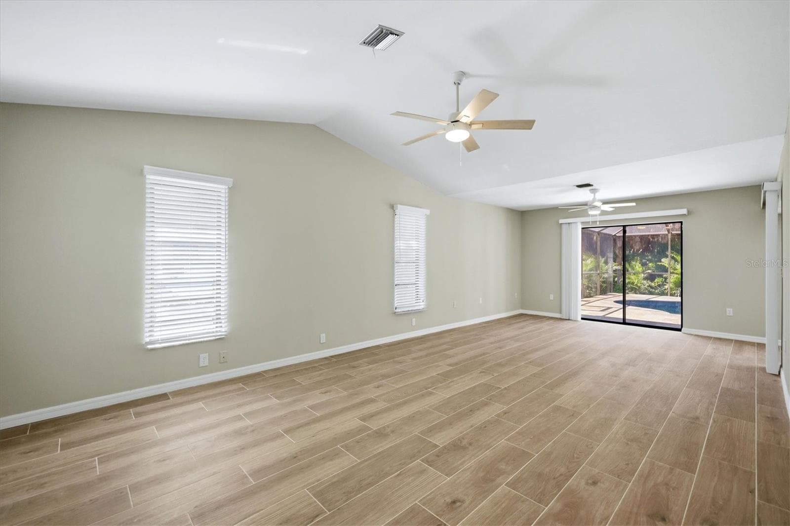 Single Family Residence at 620 HIBISCUS DR, VENICE, photo 21 of 40