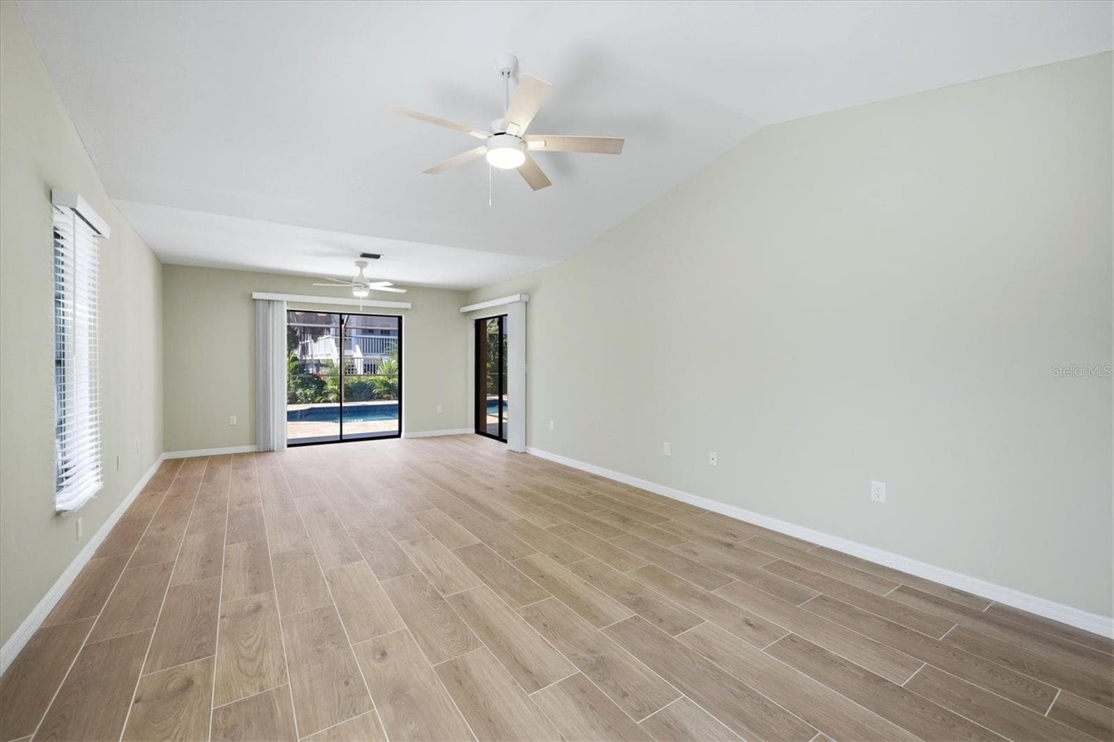 Single Family Residence at 620 HIBISCUS DR, VENICE, photo 22 of 40