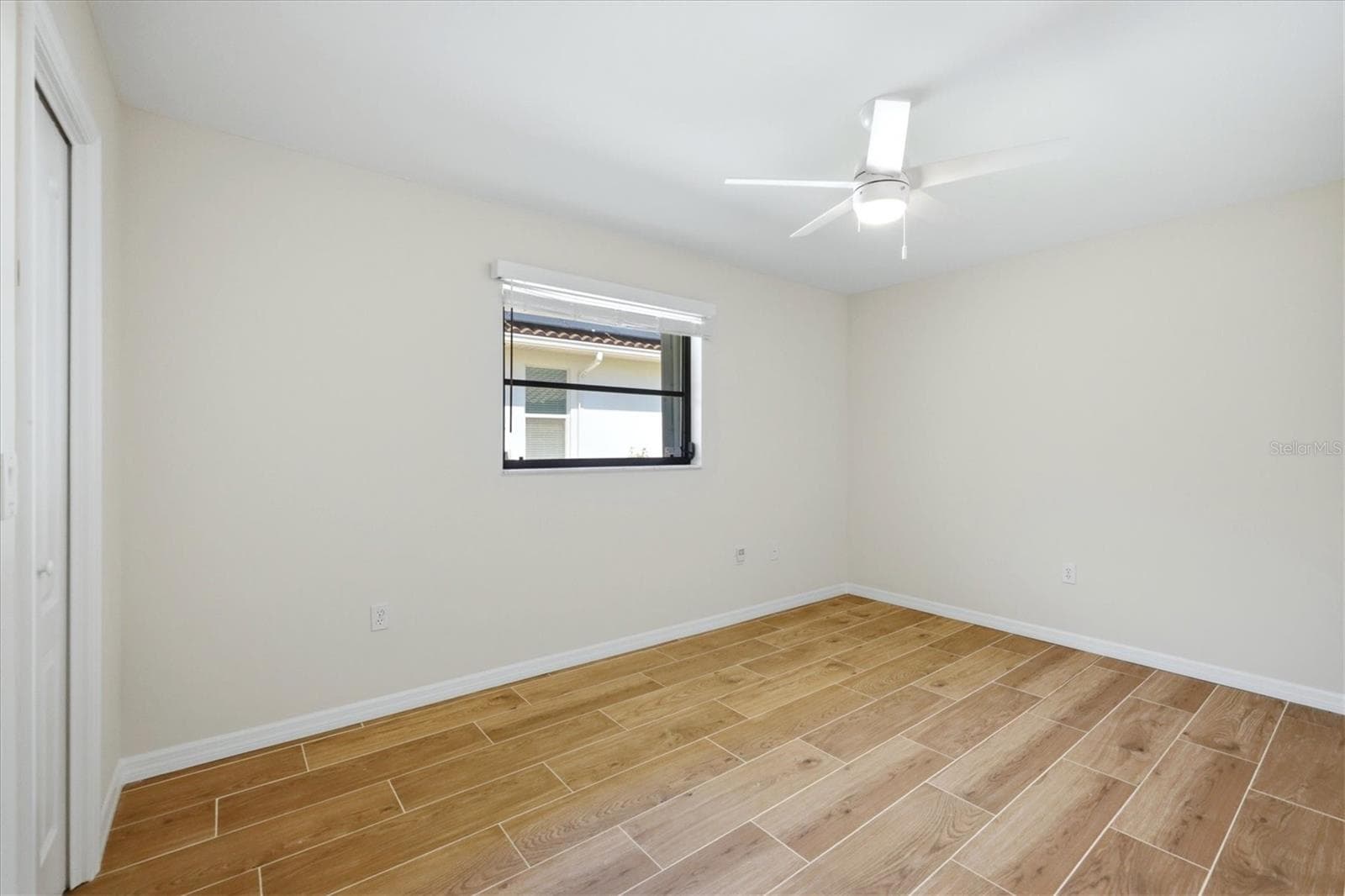 Single Family Residence at 620 HIBISCUS DR, VENICE, photo 25 of 40