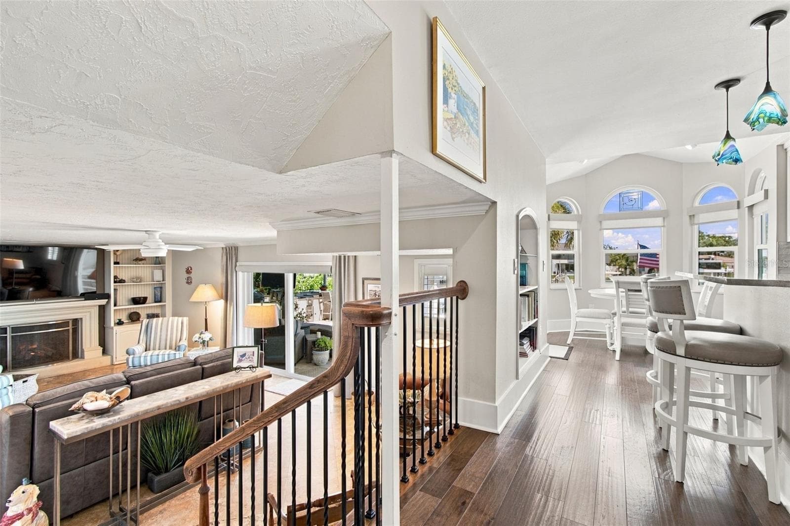 Single Family Residence at 707 SNUG IS, CLEARWATER BEACH, photo 31 of 85