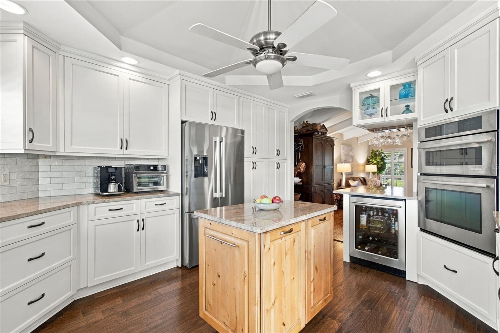 Single Family Residence at 707 SNUG IS, CLEARWATER BEACH, photo 26 of 85