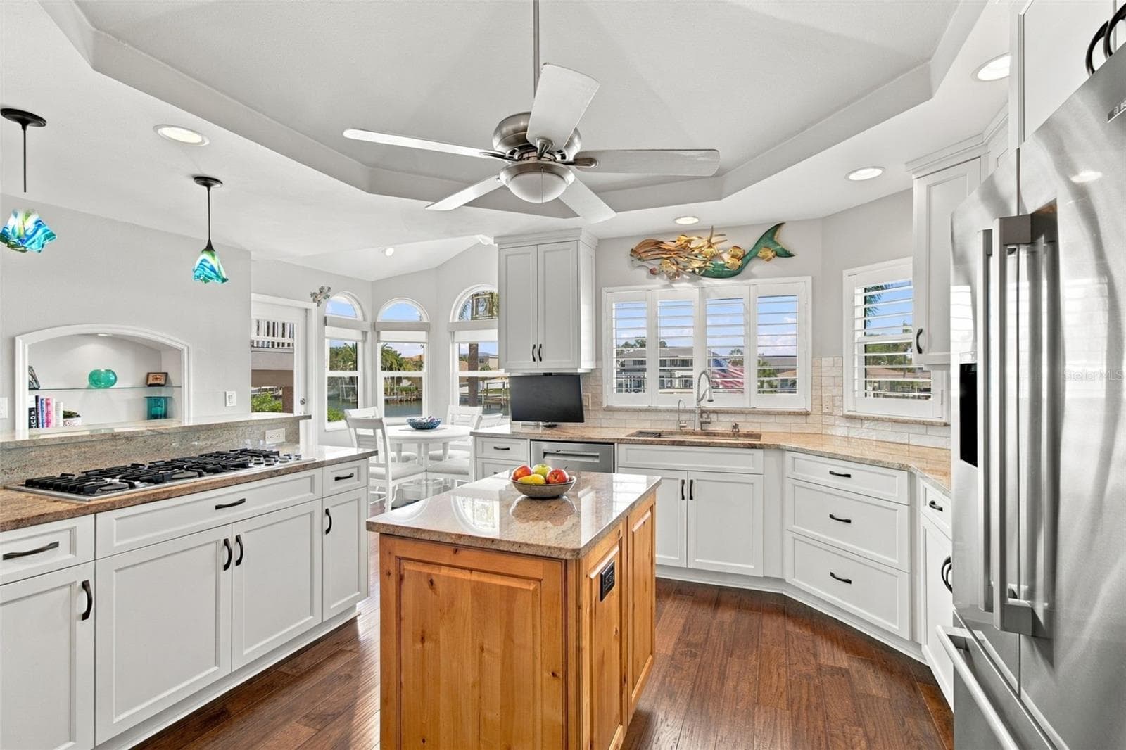 Single Family Residence at 707 SNUG IS, CLEARWATER BEACH, photo 24 of 85
