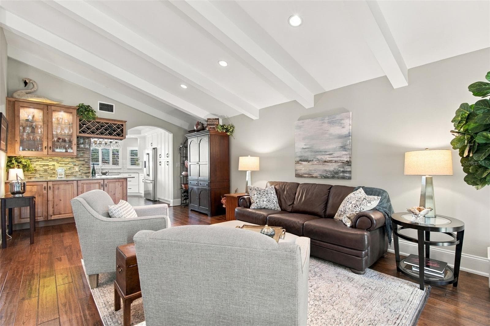 Single Family Residence at 707 SNUG IS, CLEARWATER BEACH, photo 18 of 85