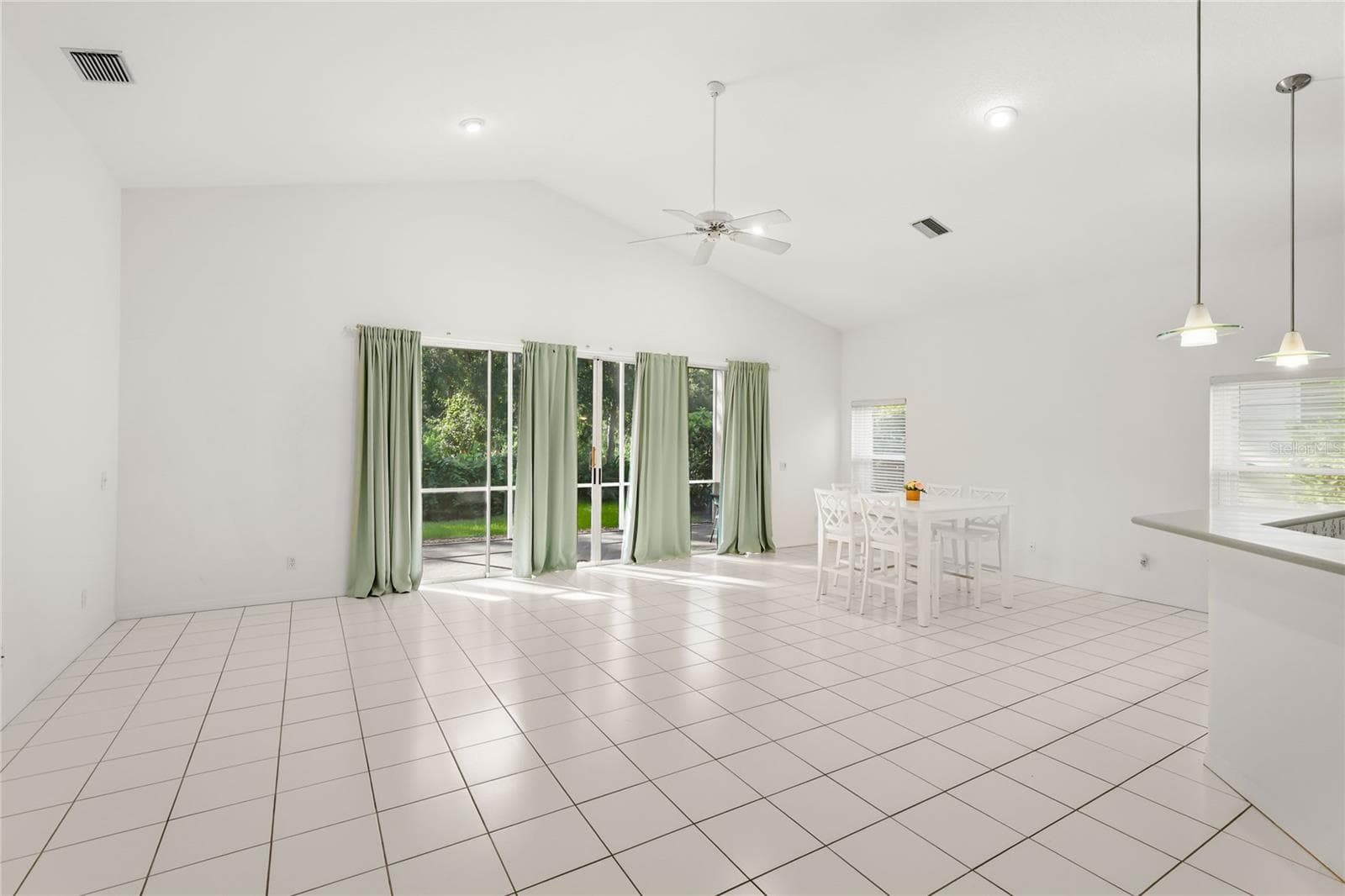 Single Family Residence at 2147 WASATCH DR, SARASOTA, photo 6 of 31
