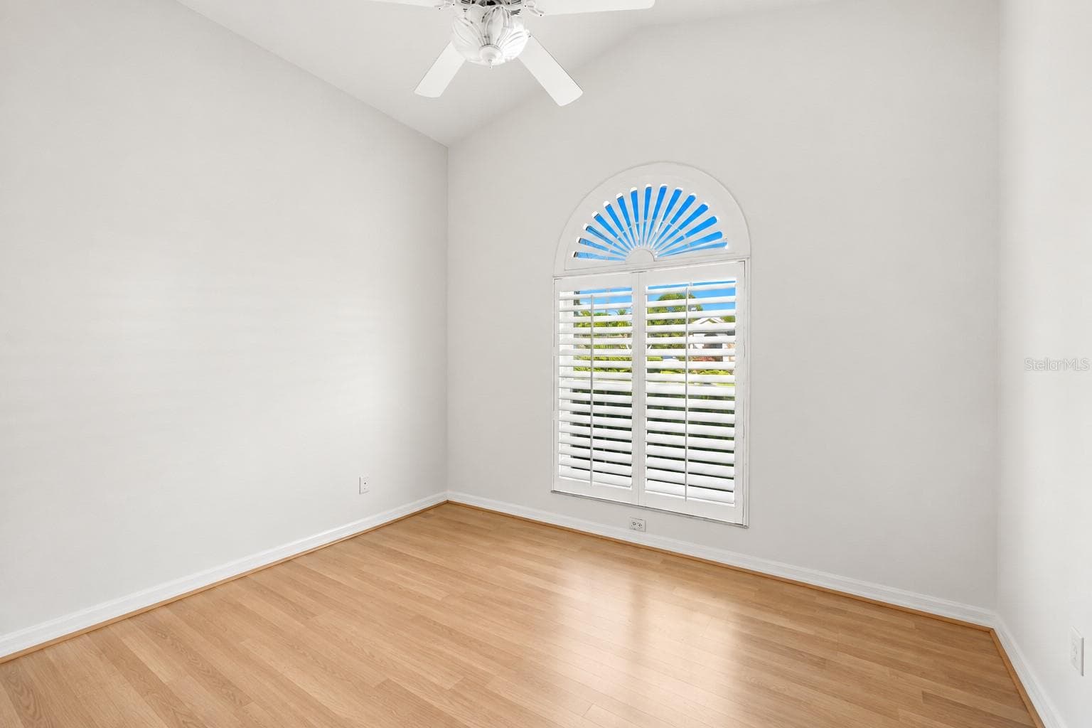 Single Family Residence at 2147 WASATCH DR, SARASOTA, photo 21 of 31