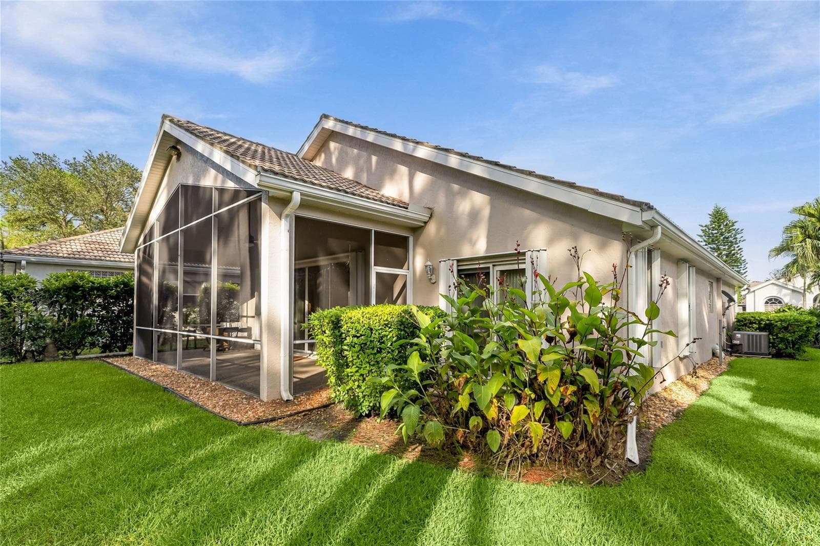Single Family Residence at 2147 WASATCH DR, SARASOTA, photo 30 of 31