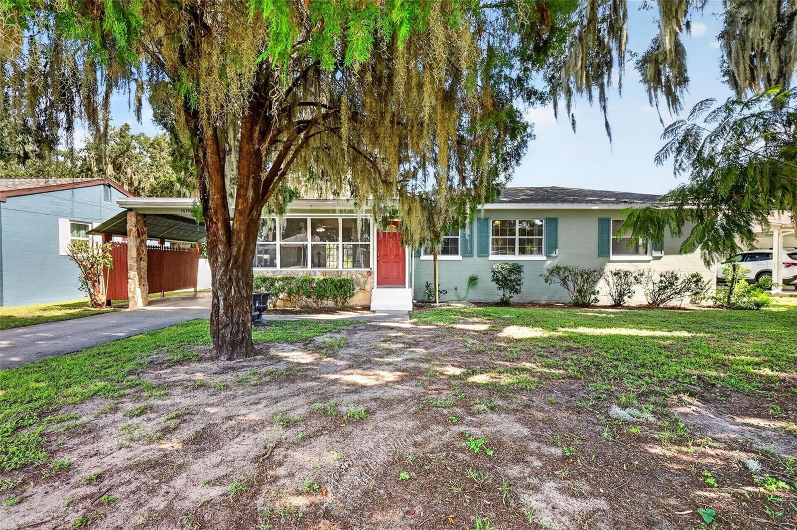 1610 PARK DR