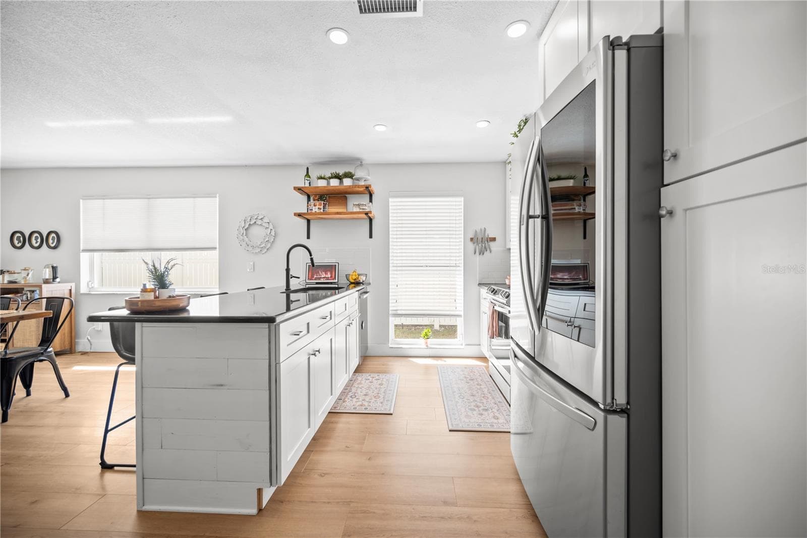 Single Family Residence at 2365 MOORE HAVEN DR E, CLEARWATER, photo 6 of 25