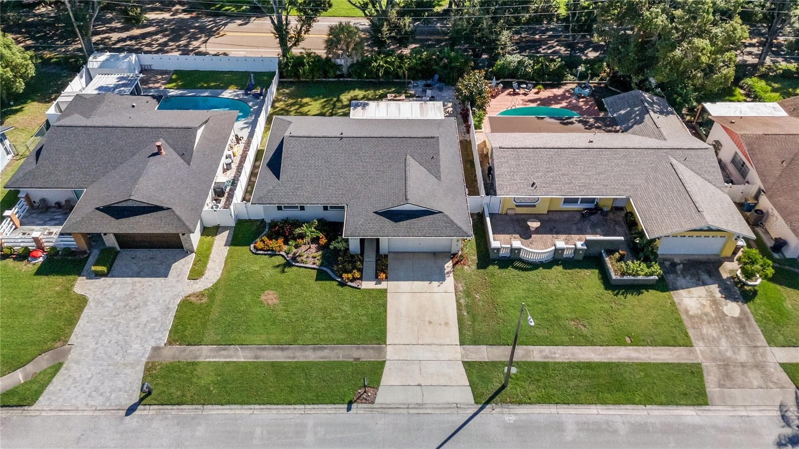Single Family Residence at 2365 MOORE HAVEN DR E, CLEARWATER, photo 23 of 25
