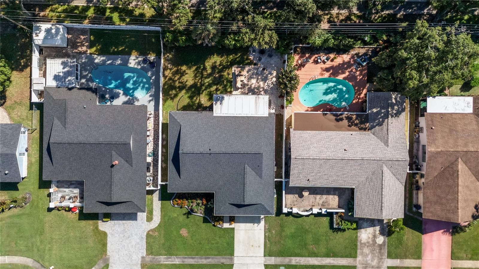 Single Family Residence at 2365 MOORE HAVEN DR E, CLEARWATER, photo 24 of 25