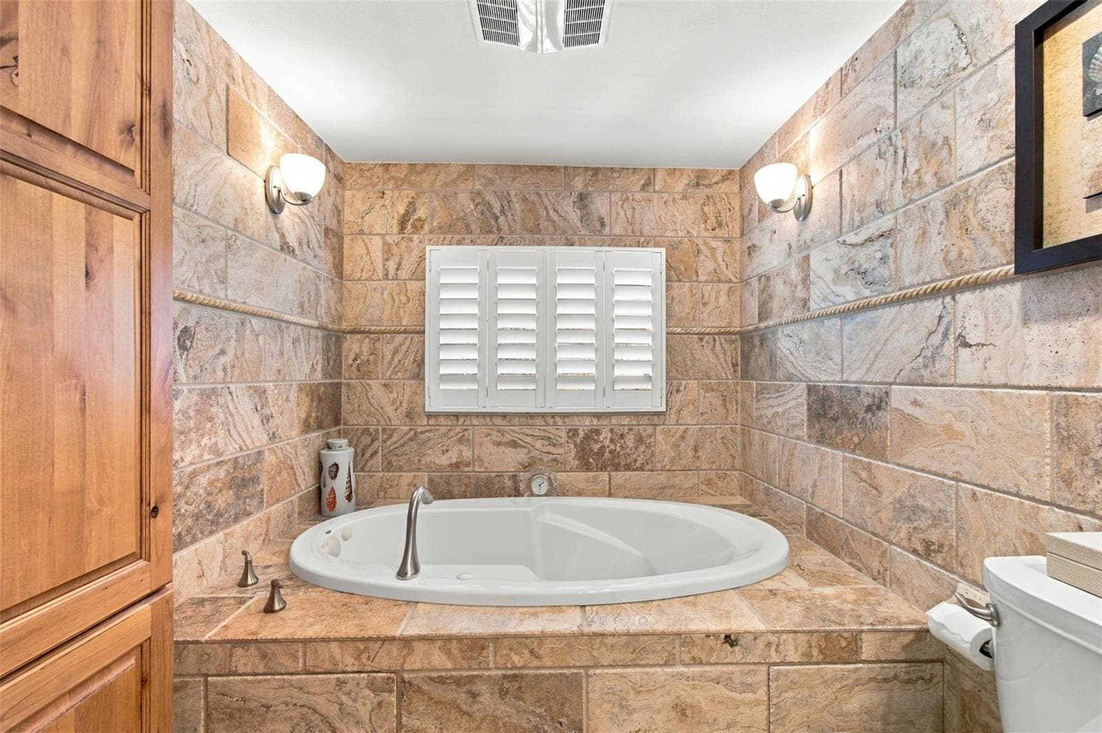 Single Family Residence at 707 SNUG IS, CLEARWATER BEACH, photo 51 of 85