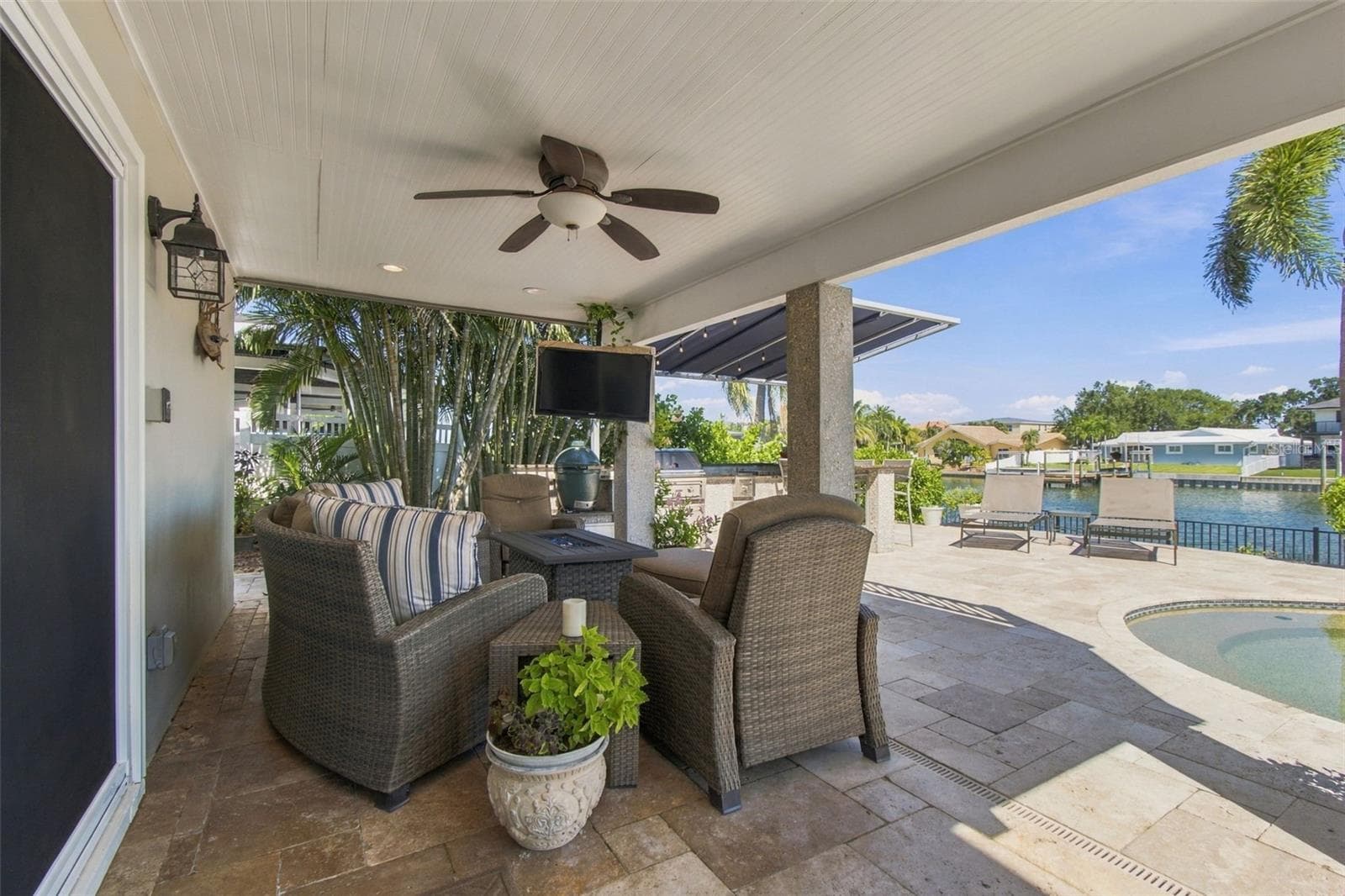 Single Family Residence at 707 SNUG IS, CLEARWATER BEACH, photo 65 of 85