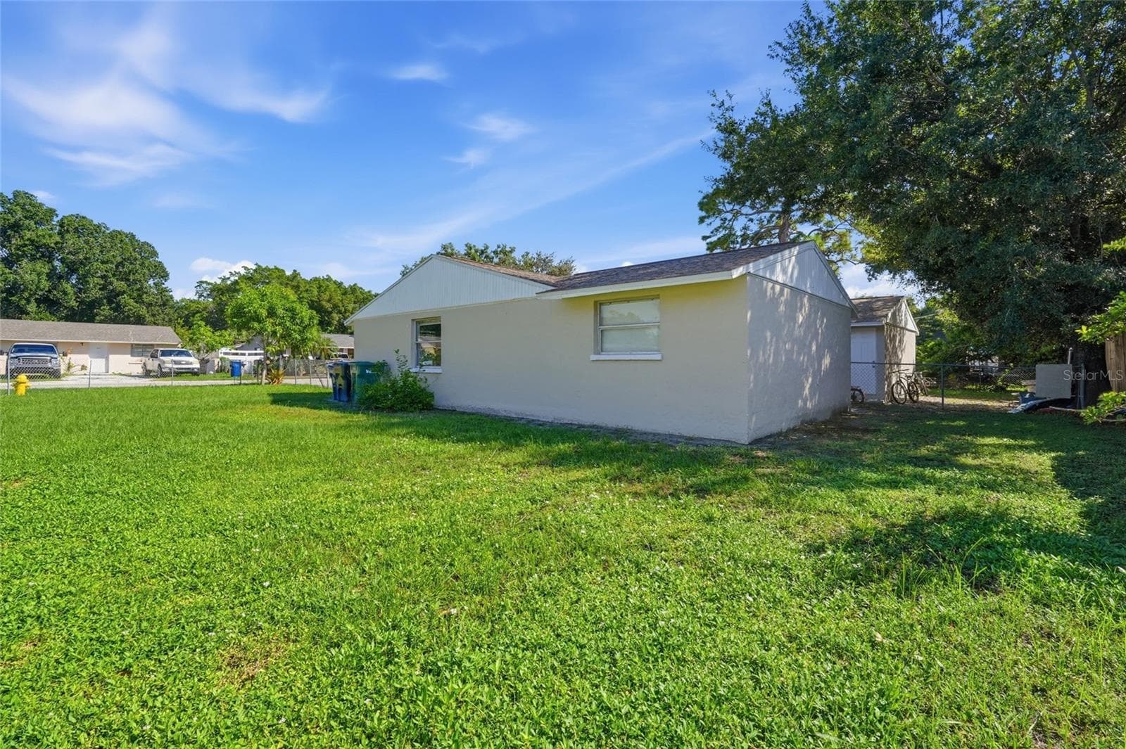 Duplex at 6116 10TH ST E, BRADENTON, photo 27 of 59