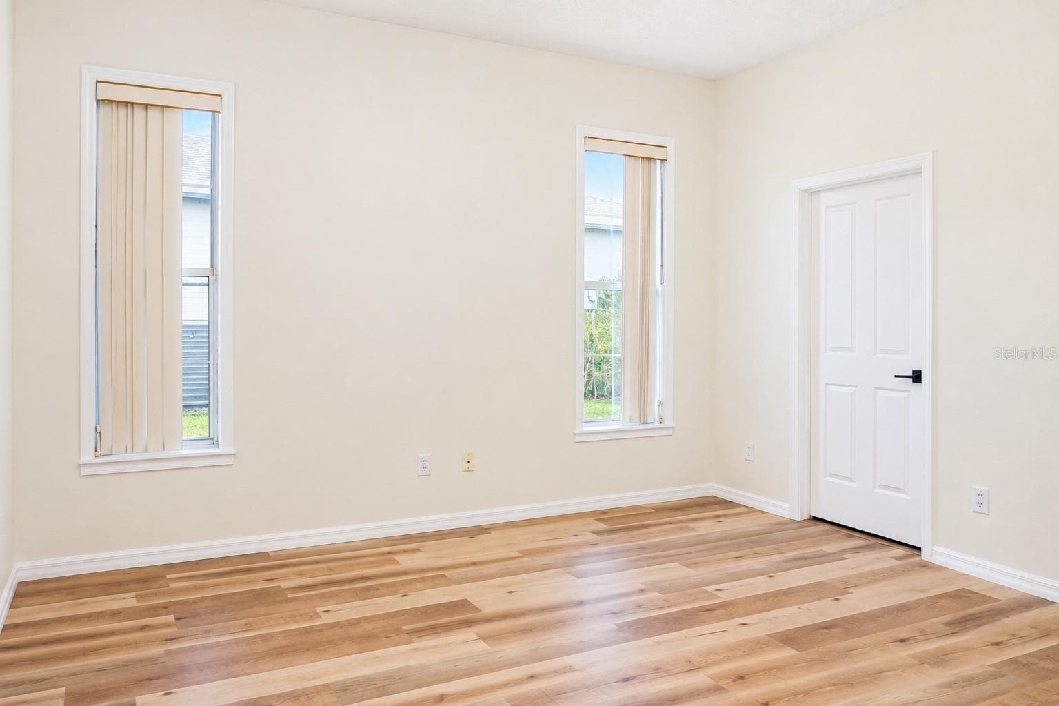 Single Family Residence at 114 BELMONT DR, WINTER HAVEN, photo 16 of 39