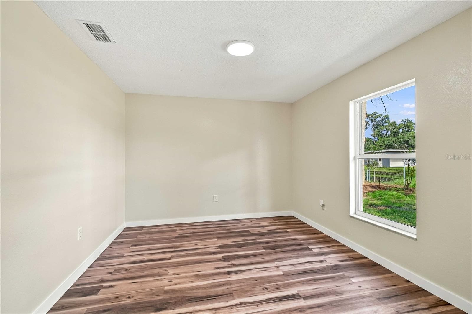 Single Family Residence at 2224 33RD AVENUE DR W, BRADENTON, photo 19 of 36