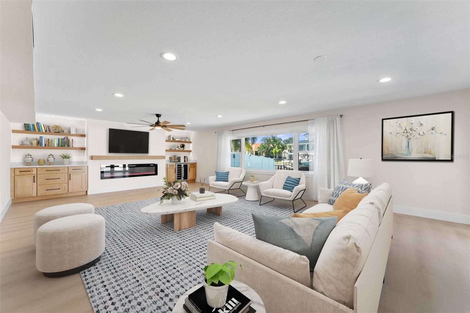 Single Family Residence at 3912 FONTAINEBLEAU DR, TAMPA, photo 18 of 74