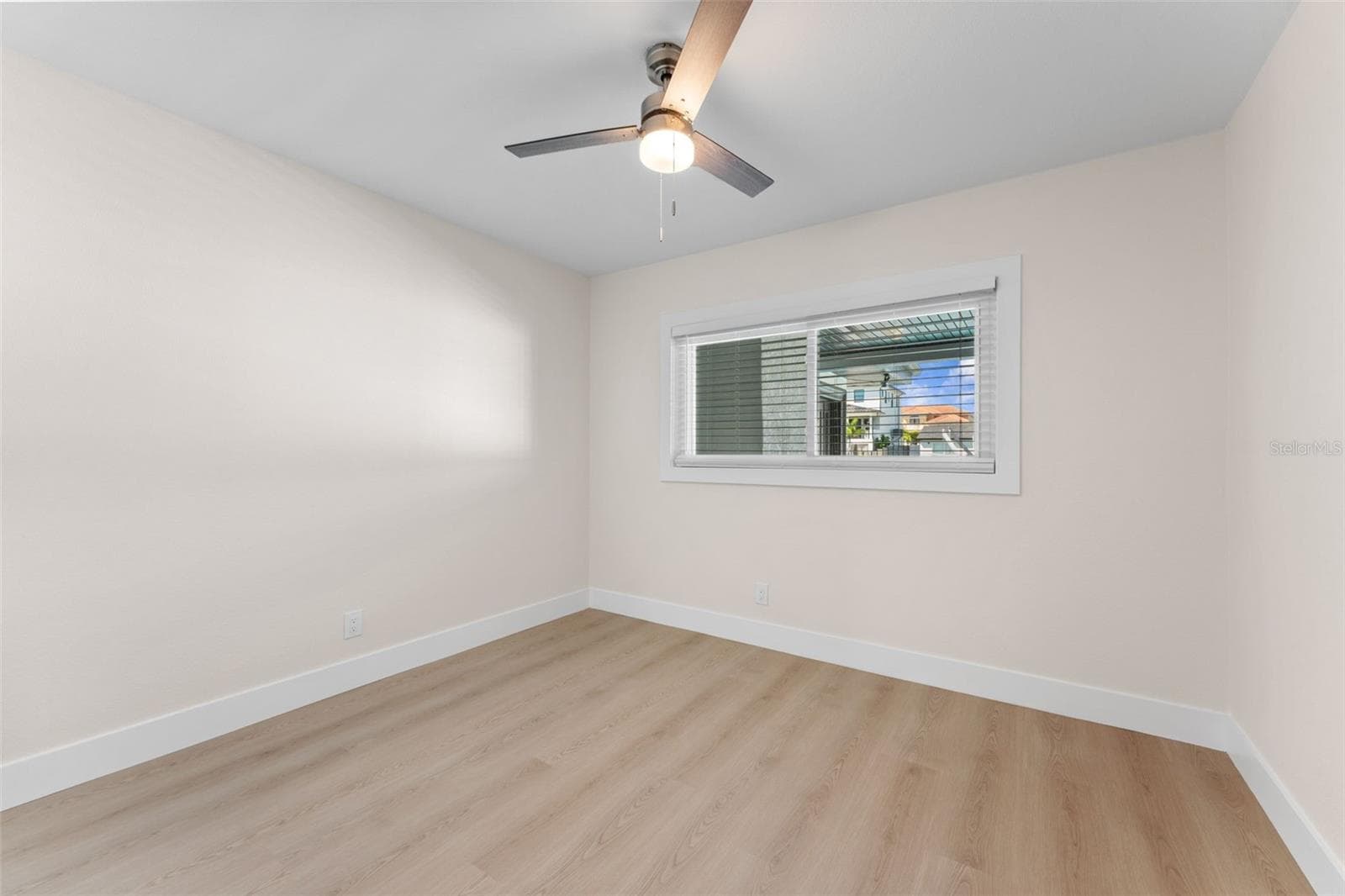 Single Family Residence at 3912 FONTAINEBLEAU DR, TAMPA, photo 42 of 74