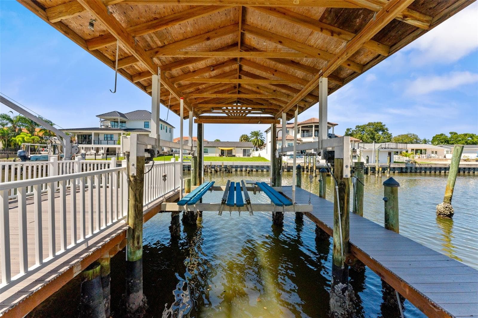 Single Family Residence at 3912 FONTAINEBLEAU DR, TAMPA, photo 64 of 74