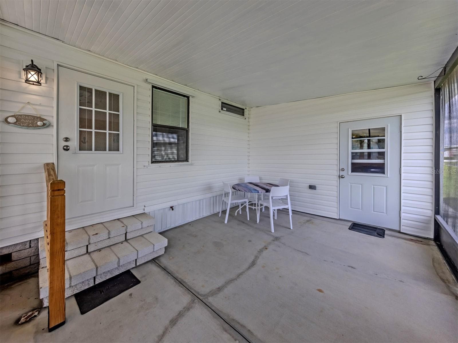 Side Porch - 339 OUTRIGGER PL, NORTH PORT