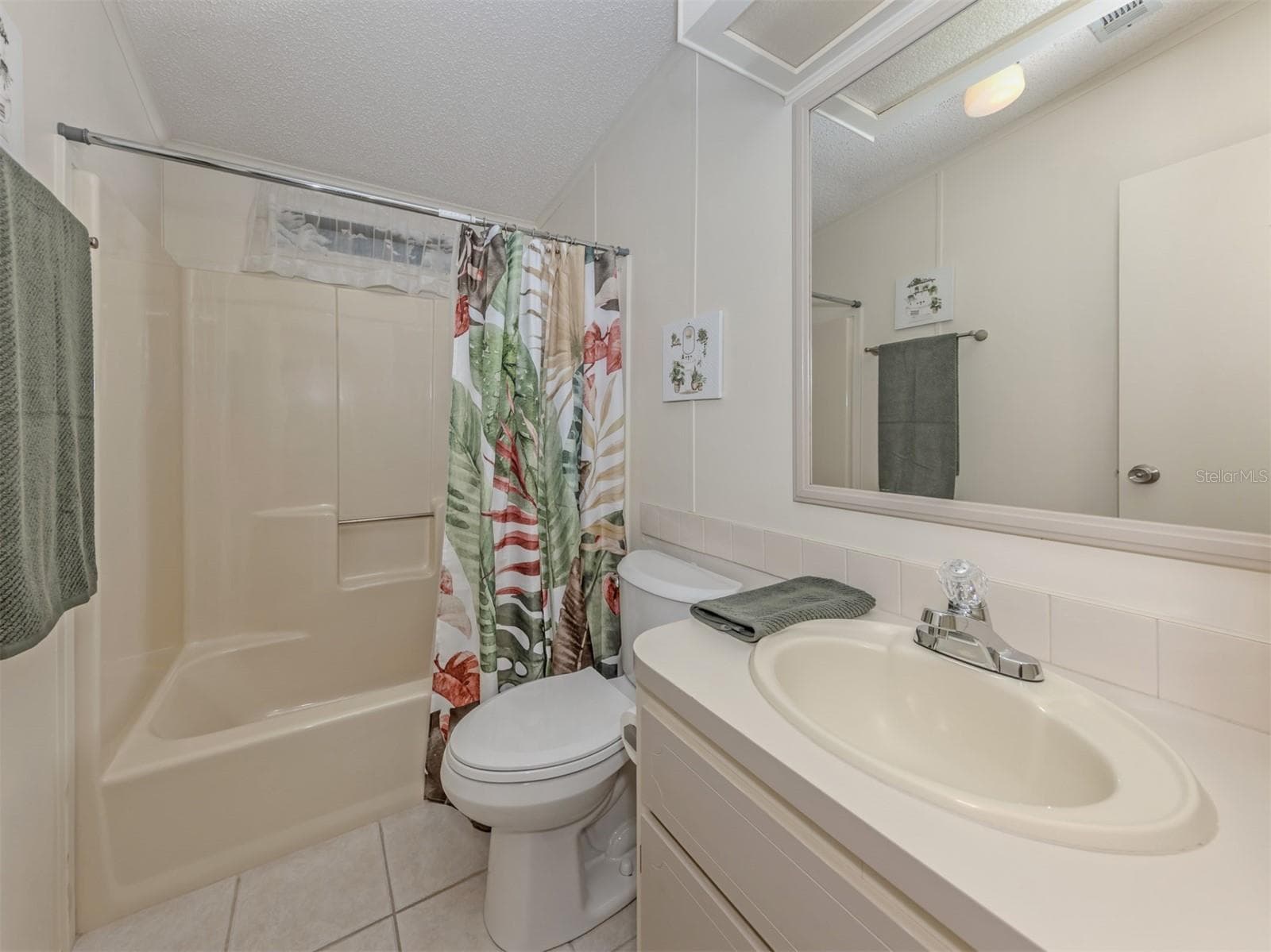 Bathroom #2 - 339 OUTRIGGER PL, NORTH PORT