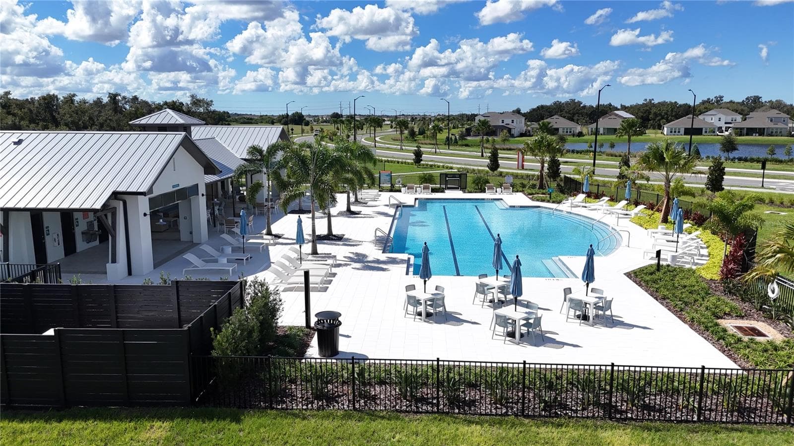 Community Pool - 8721 CANARD CV, PALMETTO