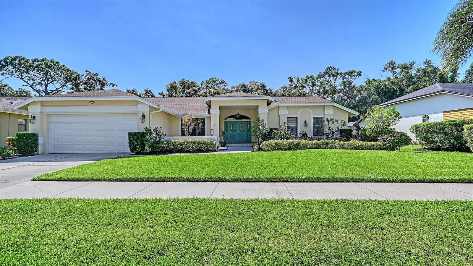 Single Family Residence at 4409 OAK VIEW DR, SARASOTA, photo 8 of 85
