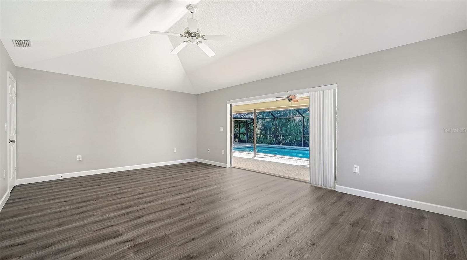 Single Family Residence at 4409 OAK VIEW DR, SARASOTA, photo 30 of 85