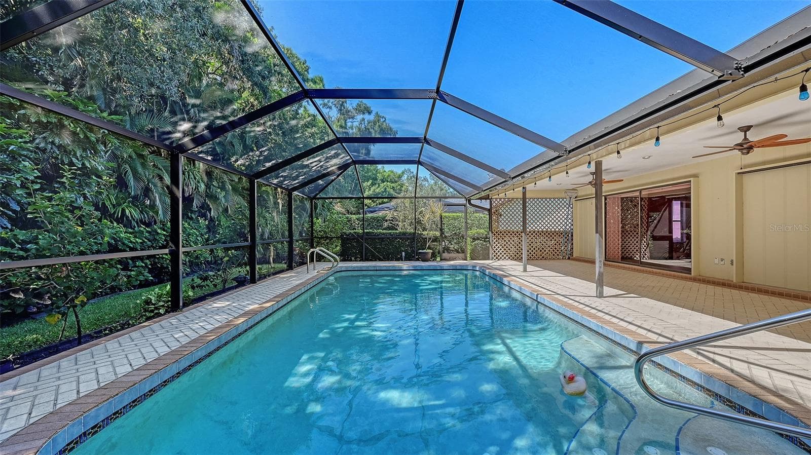 Single Family Residence at 4409 OAK VIEW DR, SARASOTA, photo 55 of 85