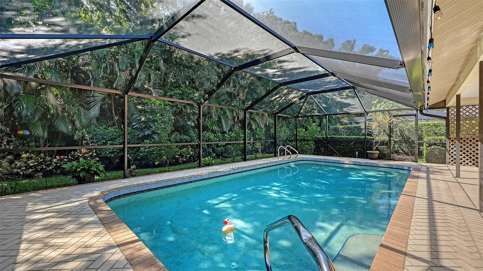 Single Family Residence at 4409 OAK VIEW DR, SARASOTA, photo 56 of 85