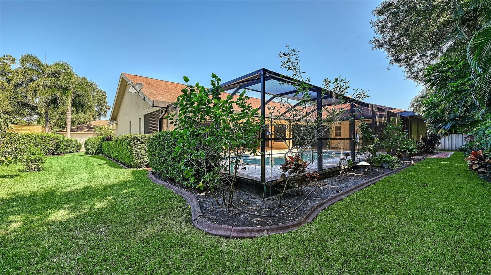 Single Family Residence at 4409 OAK VIEW DR, SARASOTA, photo 58 of 85