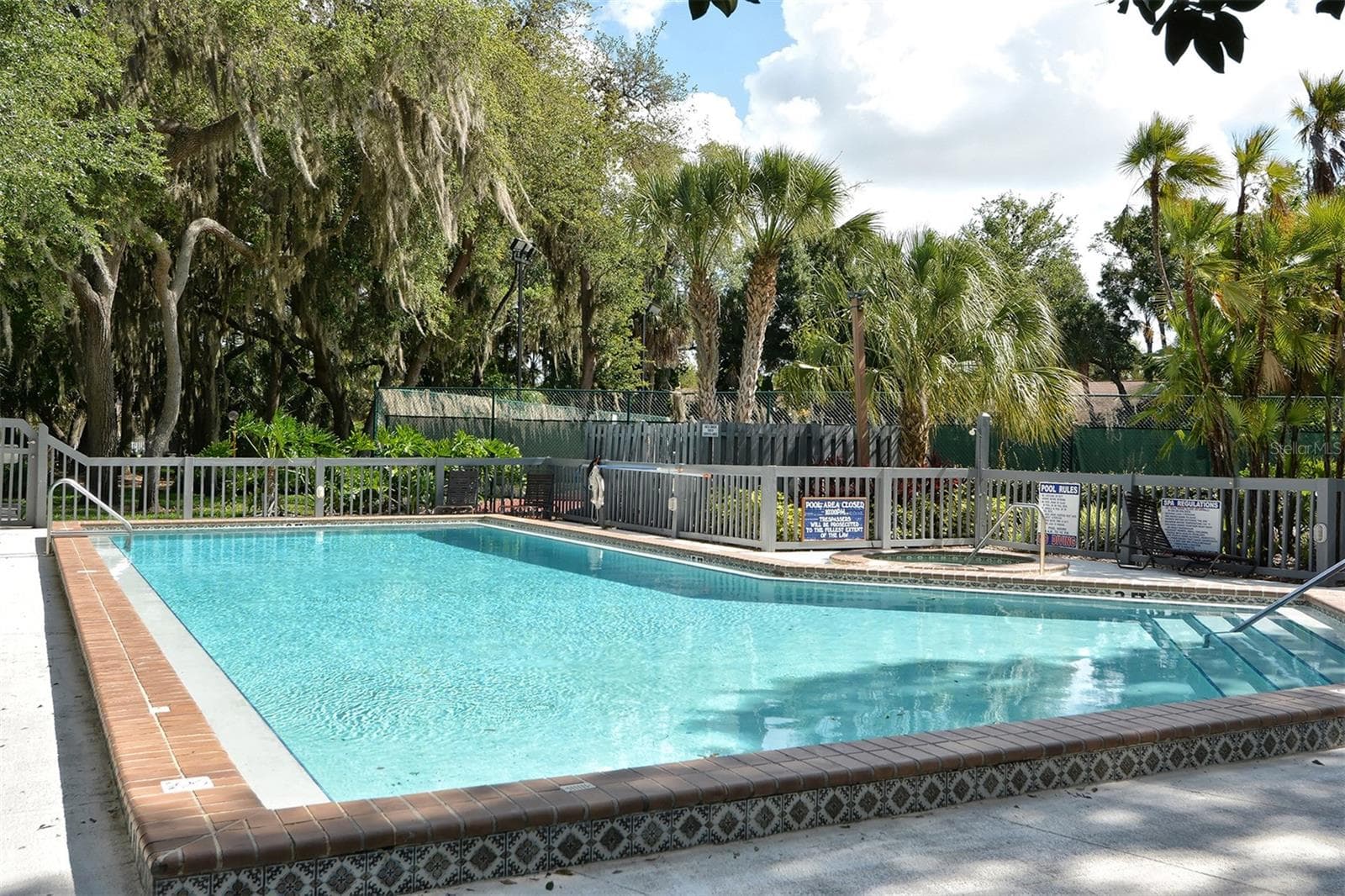 Single Family Residence at 4409 OAK VIEW DR, SARASOTA, photo 70 of 85