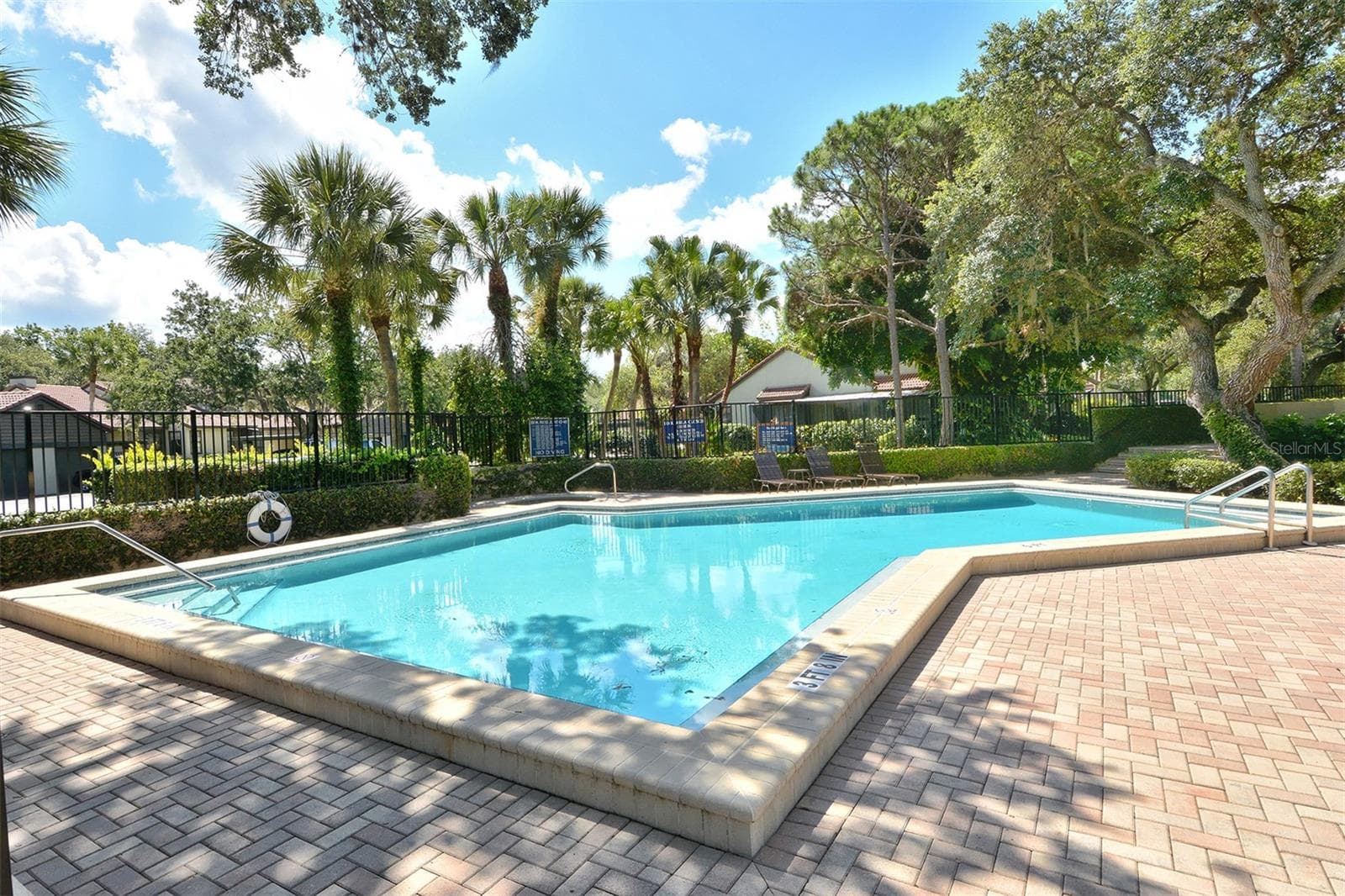 Single Family Residence at 4409 OAK VIEW DR, SARASOTA, photo 82 of 85