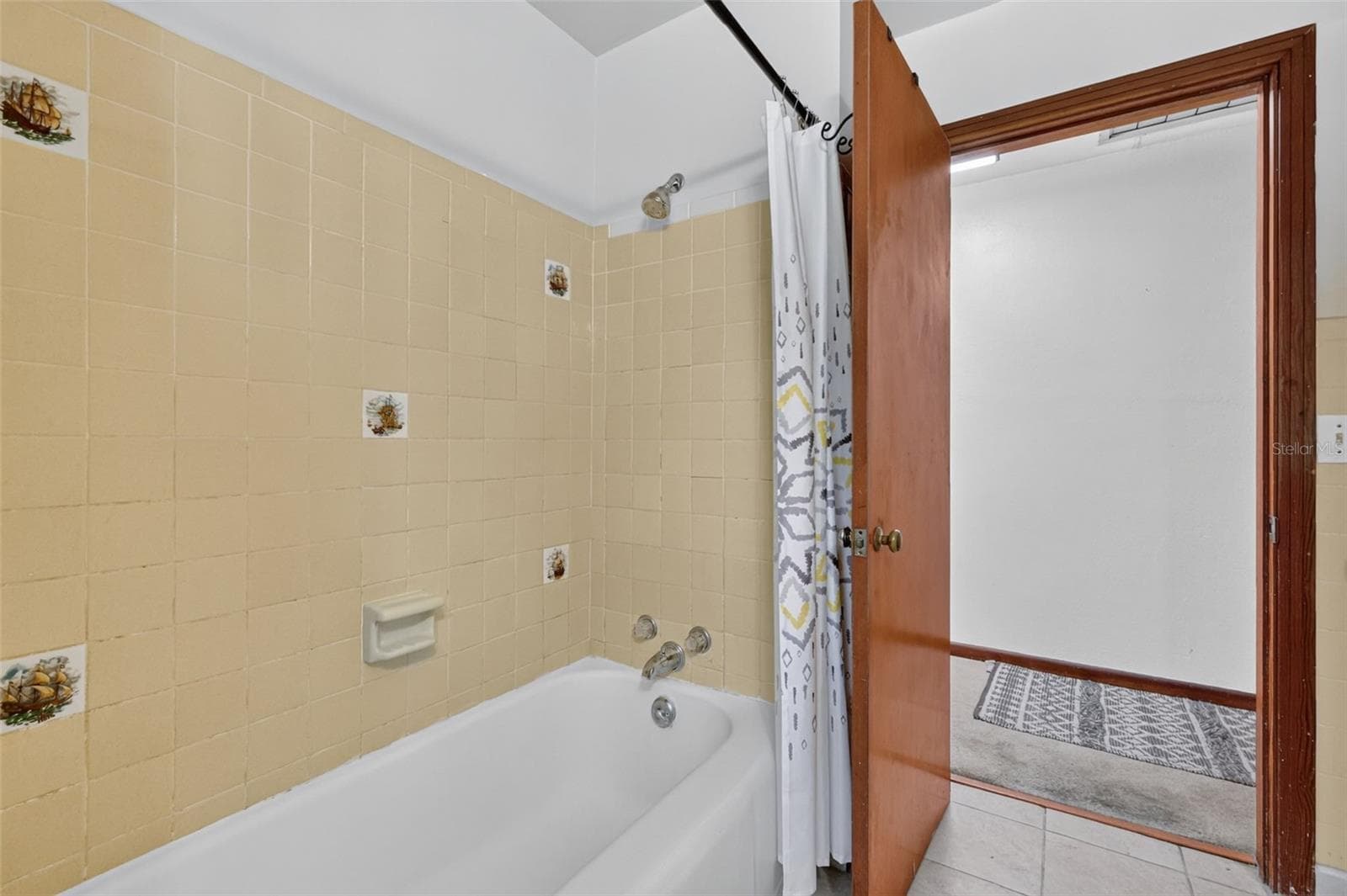 Tub Shower - 519 HUEY ST, WILDWOOD
