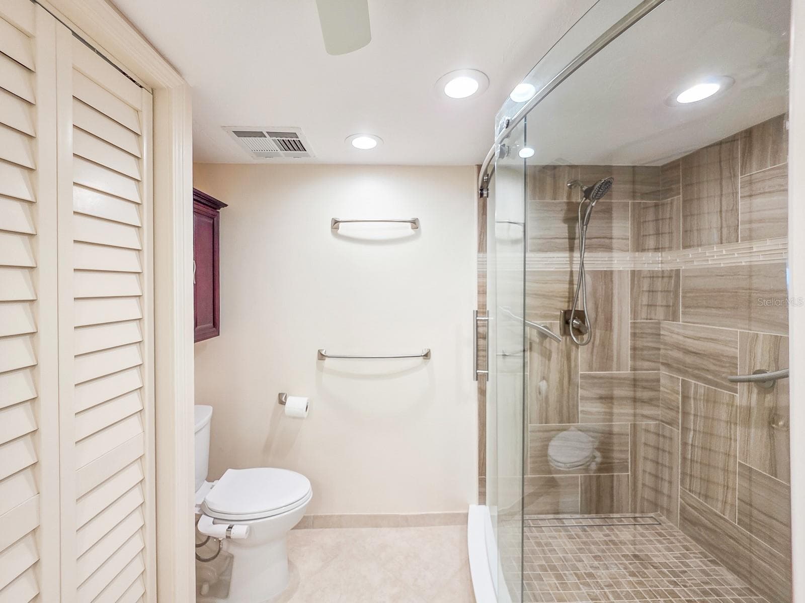 Condominium at 3003 S ATLANTIC AVE #19C6, DAYTONA BEACH SHORES, photo 31 of 43