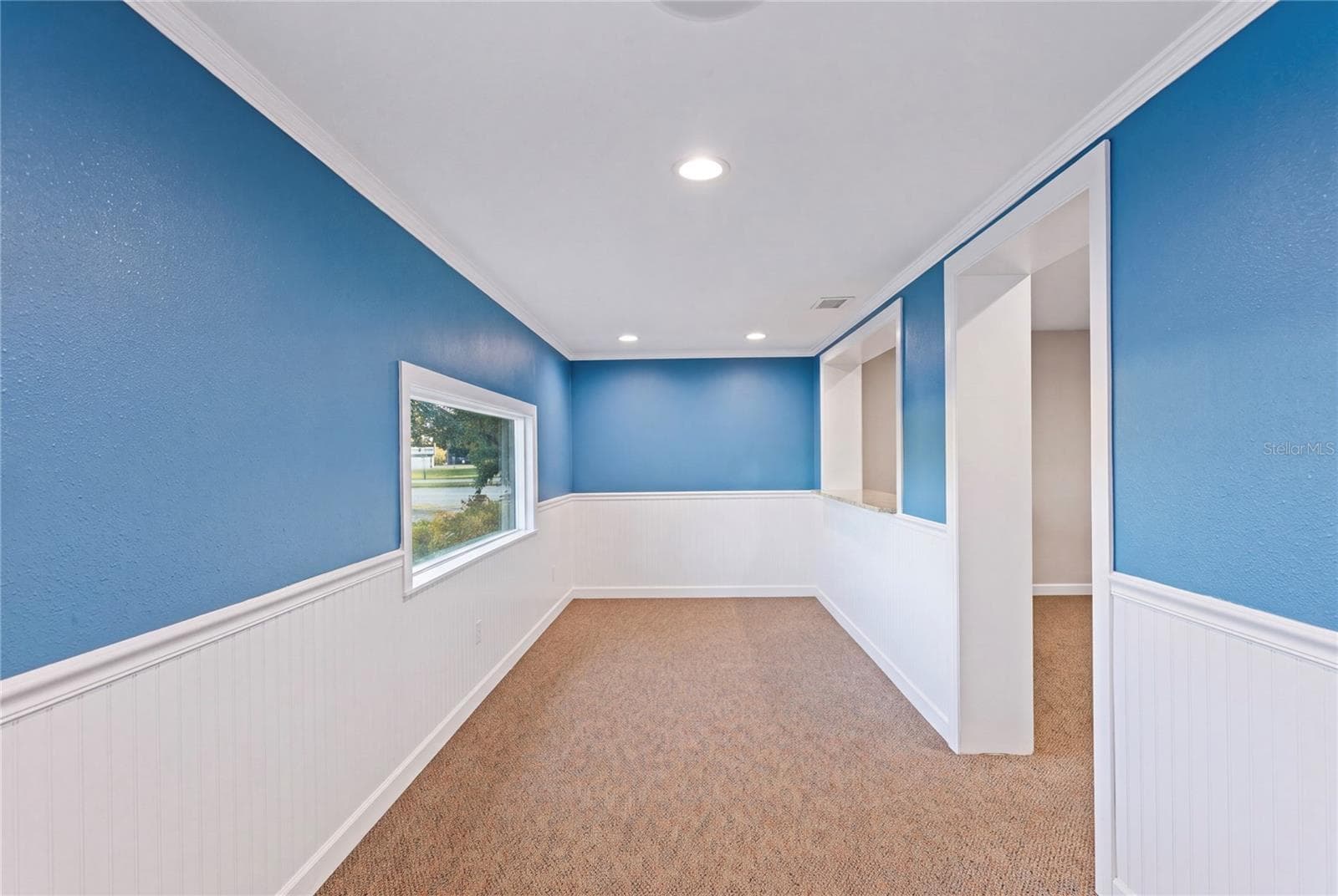 Business at 12574 INDIAN ROCKS RD, LARGO, photo 3 of 31