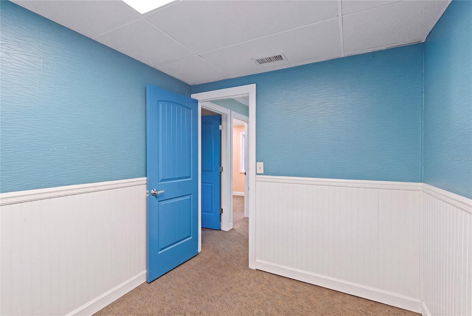 Business at 12574 INDIAN ROCKS RD, LARGO, photo 8 of 31