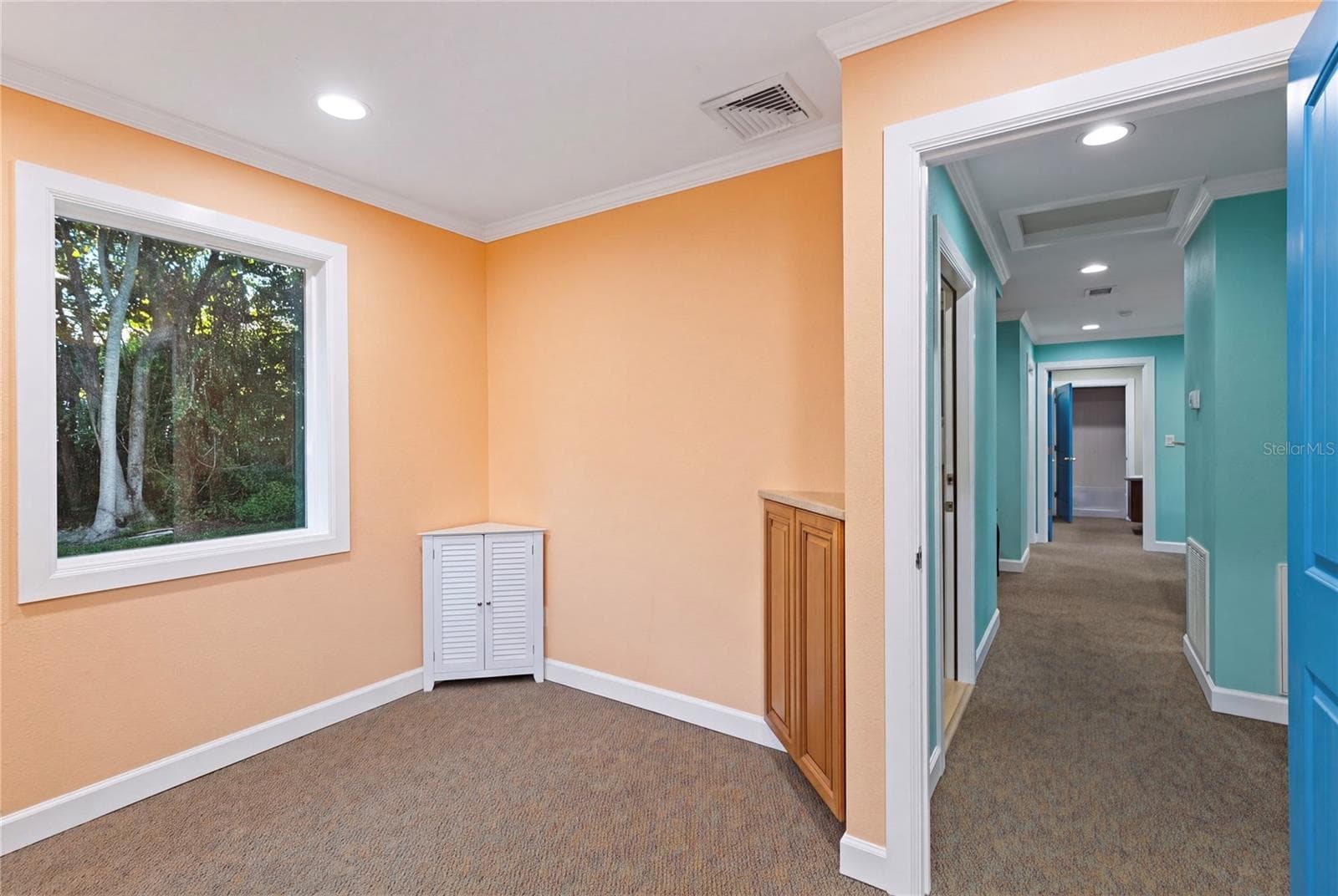 Business at 12574 INDIAN ROCKS RD, LARGO, photo 14 of 31