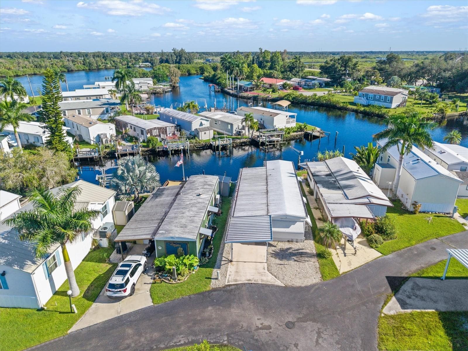 Mobile Home at 120 6TH ST, PUNTA GORDA, photo 31 of 49