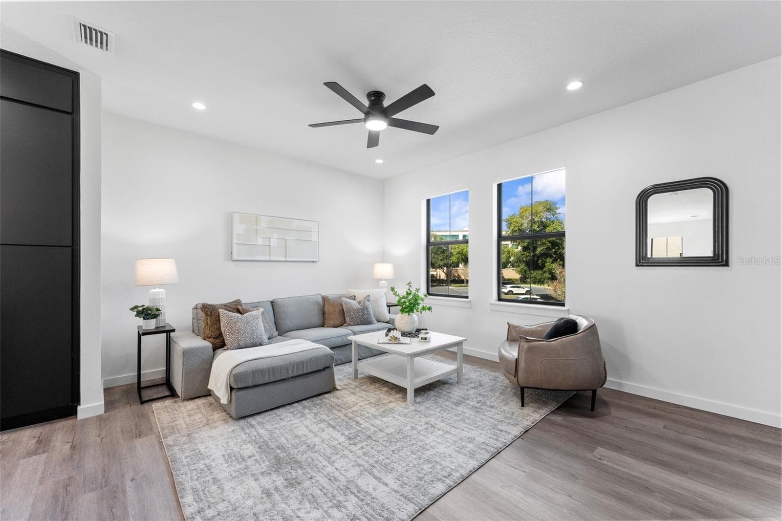 Townhouse at 1218 E KAY ST #21, TAMPA, photo 14 of 52