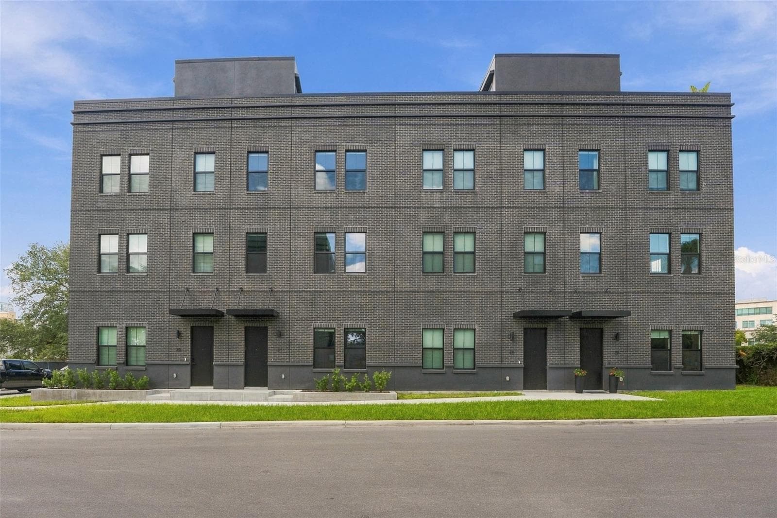 1218 E KAY ST #27