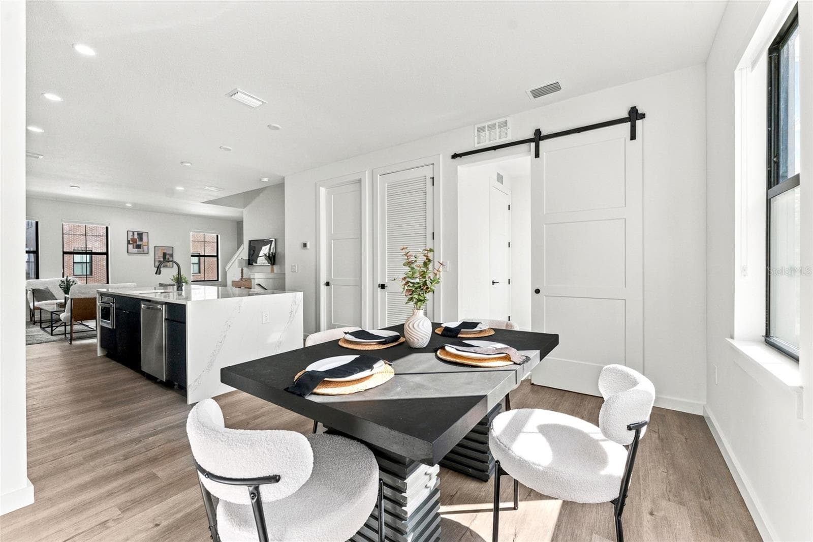 Dining Area - 1218 E KAY ST #27, TAMPA